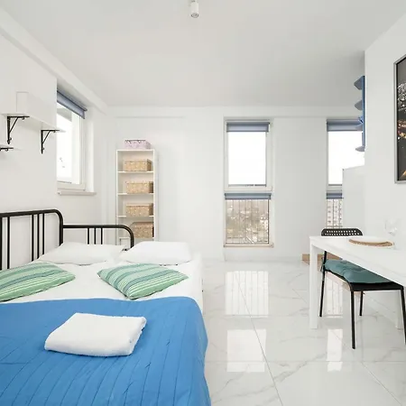 Jasne I Przytulne Blisko Parku We Wroclawiu By Renters Apartament Wrocław